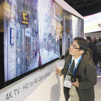 New pictures of <i class="tbold">sony india tvs</i>