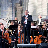 Check out our latest images of <i class="tbold">zubin mehta's kashmir concert</i>