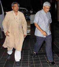 New pictures of <i class="tbold">prakash karat</i>