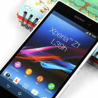 Click here to see the latest images of <i class="tbold">sony xperia z1 compact</i>