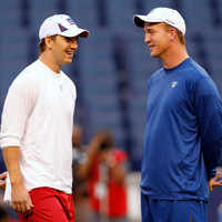Check out our latest images of <i class="tbold">peyton manning</i>