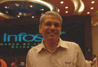 New pictures of <i class="tbold">infosys q2</i>
