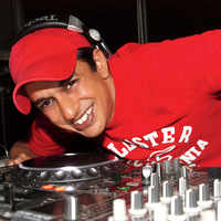 DJ Vishnu at Crowne Plaza