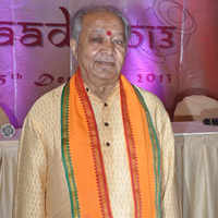 New pictures of <i class="tbold">prasad pandit</i>