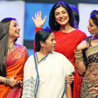 Click here to see the latest images of <i class="tbold">sushmita banerjee</i>