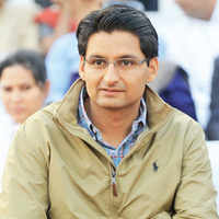 Click here to see the latest images of <i class="tbold">Deepender Singh Hooda</i>