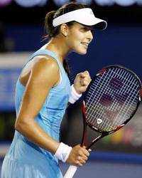 Click here to see the latest images of <i class="tbold">australian open tennis</i>