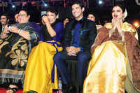 <i class="tbold">magical moments</i> at the 59th Idea Filmfare Awards 2013