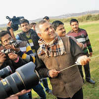 Click here to see the latest images of <i class="tbold">somnath bharti</i>
