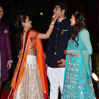 New pictures of <i class="tbold">esha's sangeet</i>