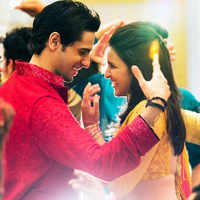 Check out our latest images of <i class="tbold">hasee toh phasee</i>
