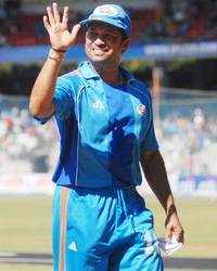 Check out our latest images of <i class="tbold">sachin tendulkar xi</i>