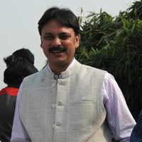 New pictures of <i class="tbold">rajeshwar singh</i>