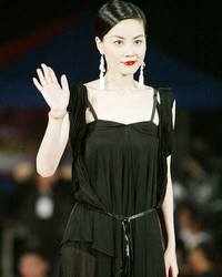 Trending photos of <i class="tbold">faye wong</i> on TOI today