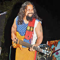 Check out our latest images of <i class="tbold">the raghu dixit project</i>