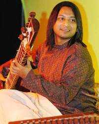 Check out our latest images of <i class="tbold">sitar player</i>
