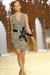 Trending photos of <i class="tbold">phillip lim</i> on TOI today