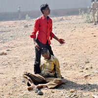 New pictures of <i class="tbold">hyderabad riots</i>