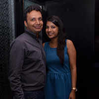 Party people groove to desi tunes at i-Bar