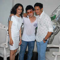New pictures of <i class="tbold">abhishek rawat</i>