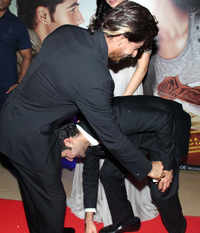 When Armaan Jain touched SRK's feet