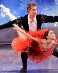 Click here to see the latest images of <i class="tbold">bolshoi ballet</i>