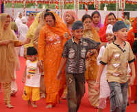 New pictures of <i class="tbold">baisakhi festival</i>