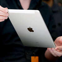 Click here to see the latest images of <i class="tbold">ipad 2</i>