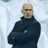 See the latest photos of <i class="tbold">jaap stam</i>