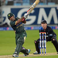 New pictures of <i class="tbold">sarfraz ahmed</i>
