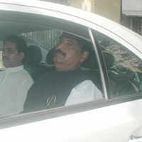 New pictures of <i class="tbold">gopinath munde dies</i>