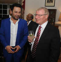 New pictures of <i class="tbold">british high commissioner</i>