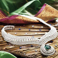 New pictures of <i class="tbold">pc jewellers</i>