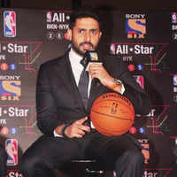Click here to see the latest images of <i class="tbold">nba all star weekend</i>