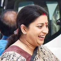 Click here to see the latest images of <i class="tbold">smriti z irani</i>