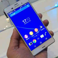 See the latest photos of <i class="tbold">sony xperia z in india</i>