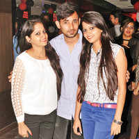 Check out our latest images of <i class="tbold">patna party</i>