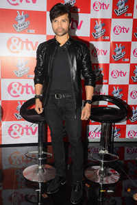 Click here to see the latest images of <i class="tbold">singing reality show the voice india</i>