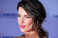 Cobie Smulders stars in ''Unexpected'' trailer