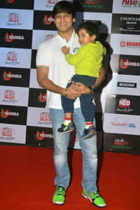 Click here to see the latest images of <i class="tbold">vivaan veer oberoi</i>