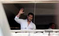 Salman Khan comes out in support of Yakub <i class="tbold">memon</i>