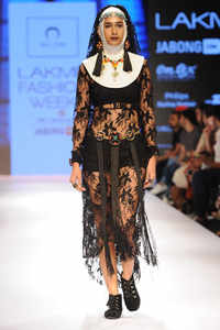Click here to see the latest images of <i class="tbold">nitya arora</i>
