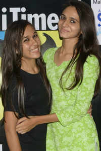 Click here to see the latest images of <i class="tbold">clean clear delhi times fresh face 2012</i>