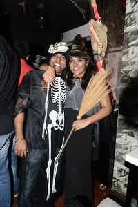 Click here to see the latest images of <i class="tbold">state street halloween party</i>