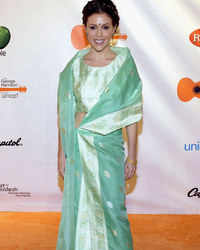 Check out our latest images of <i class="tbold"> alyssa milano</i>