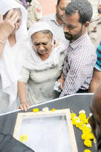 See the latest photos of <i class="tbold">sarabjit singh's missing organs</i>