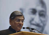 See the latest photos of <i class="tbold">external affairs minister s m krishna</i>