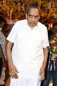 New pictures of <i class="tbold">avm saravanan</i>