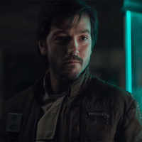 Check out our latest images of <i class="tbold">Solo: A Star Wars Story</i>