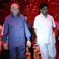 New pictures of <i class="tbold">sushil kumar shinde's remark</i>